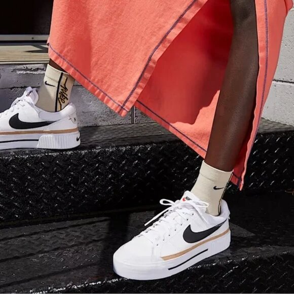 Shoes - Nike Court Legacy Lift Platform/Streetwear Shoes Size 8.5